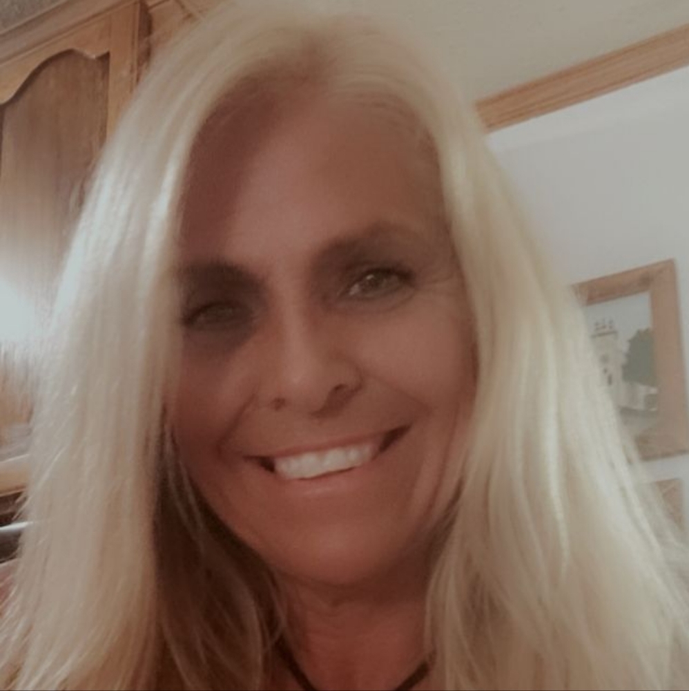 Meet your Posher, Connie